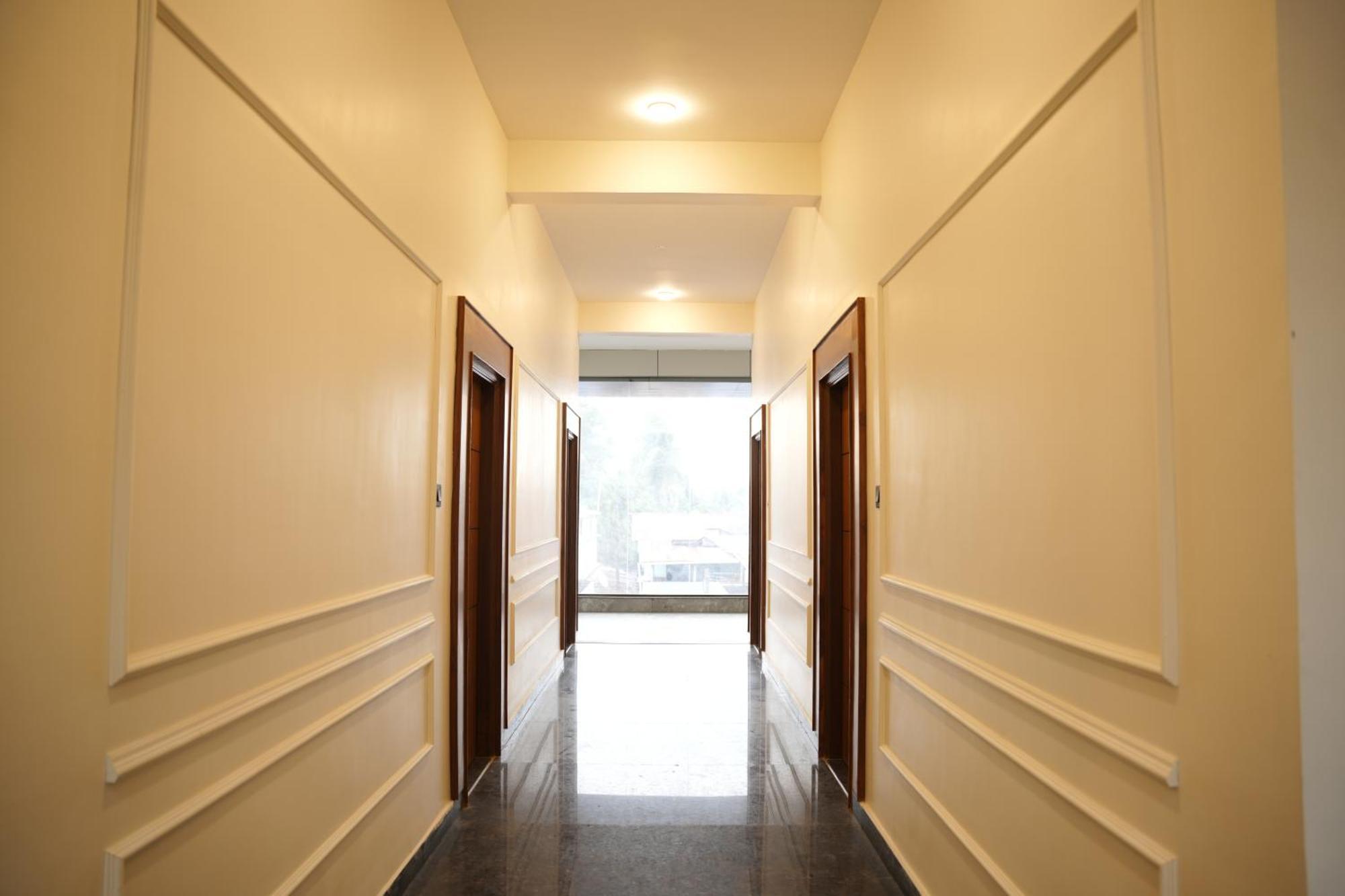 Sarvam Residency Hotel Sāgar Exterior photo
